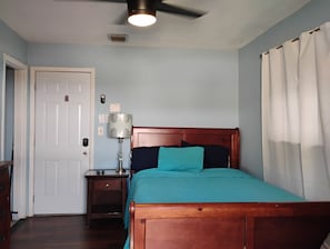 1 chambre, bureau, Wi-Fi gratuit, draps fournis