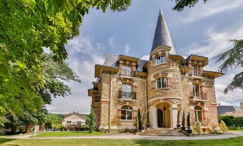 Chateau Pernelle - Sept Chambres Villa, Couchages 14