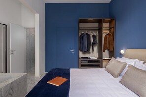 2 bedrooms, iron/ironing board, Internet, bed sheets