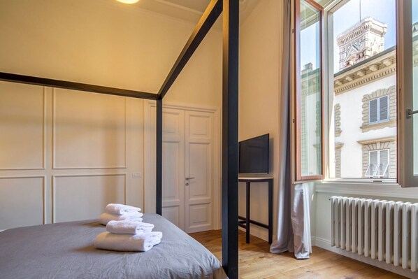 3 bedrooms, iron/ironing board, internet, bed sheets - Apartment Pastefolle (Firenze)