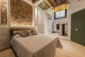 1 bedroom, iron/ironing board, Internet, bed sheets