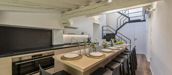 Apartment Girotondi - Four Bedroom Villa, Sleeps 8