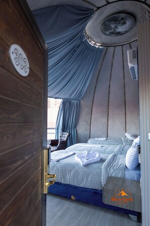 Luxury Double or Twin Room, Patio, Mountain View