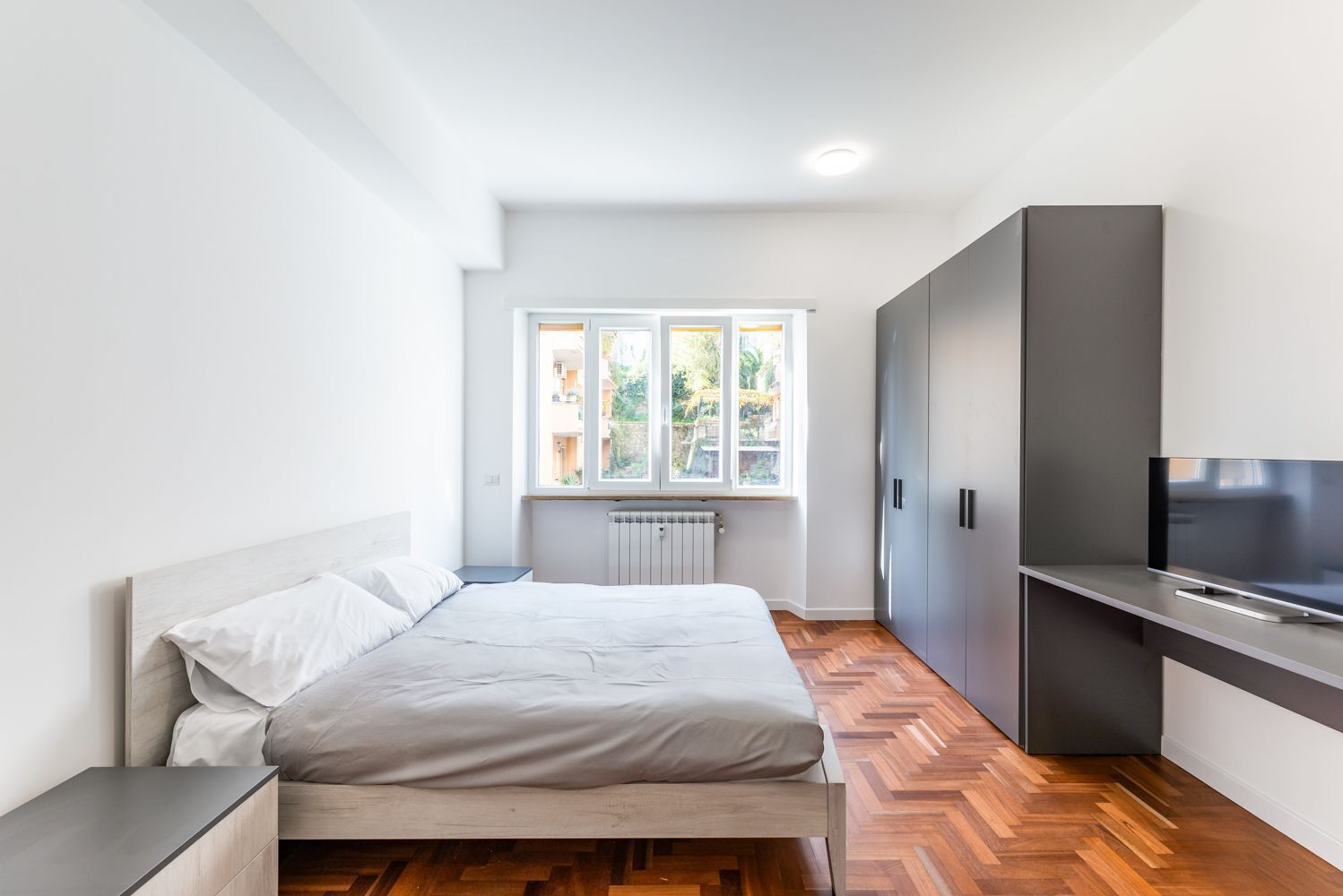4 Schlafzimmer, Bügeleisen/Bügelbrett, Internetzugang, Bettwäsche
