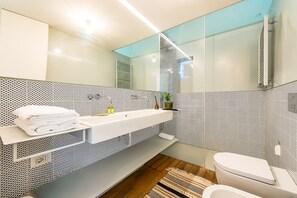 Bathroom - Skylife Cimarra - Three Bedroom Villa, Sleeps 6 (Rome)
