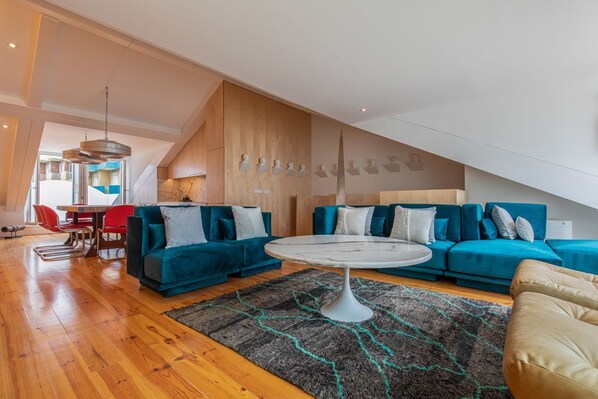 Living area - Rooftop Saudade - Four Bedroom Villa, Sleeps 8 (Lisboa)