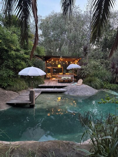 WA’s Award Winning Resort
Weddings/Retreats /Events/Groups/Families
20 pax