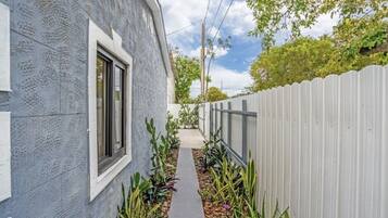 Casa, 3 quartos, varanda, vista para o jardim | Jardim