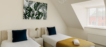Flexistay hub at Potter studios (Double Room with Private Bathroom)