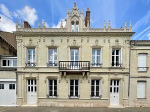 Exterior - Villa Élégante - garden & heated pool (Vendôme)