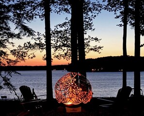 Property grounds - Long Lake Stone Cottage in Traverse City Frontage  Kayaks Fire pit  Pet friendly (Traverse City)