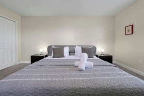 5 Schlafzimmer, Bügeleisen/Bügelbrett, WLAN, Bettwäsche