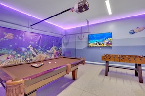 Games room - Solara Resort Family Retreat – Private Pool & Spa (Kissimmee)