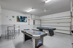 غرفة الألعاب