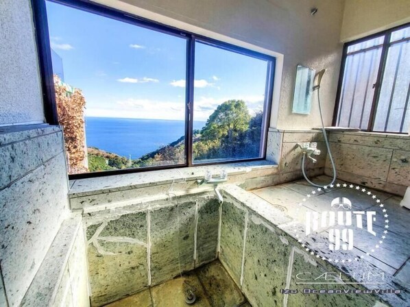 Bathroom - Route 99 Caelum (Higashiizu)