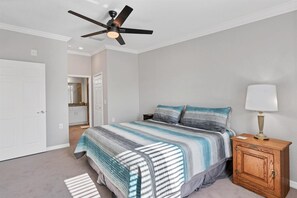 2 bedrooms, desk, iron/ironing board, WiFi - Heritage Landing Golfside Retreat (Punta Gorda)