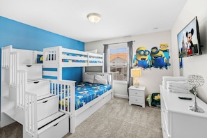 4 bedrooms, iron/ironing board, WiFi, bed sheets - Family 4BR, Pool & Disney Nearby (Kissimmee)