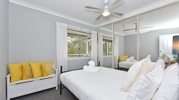 3 bedrooms, iron/ironing board, free WiFi