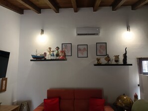 Interior - 'Casa Rural Cuesta Málaga' with Mountain Views, Private Pool, and Air Conditioning (Málaga)