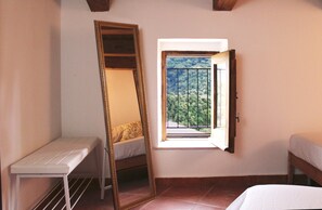 2 bedrooms, WiFi, bed sheets - Lumiravista - Alto: Maisonette with Panoramic Views in Historic Sangineto (Sangineto)