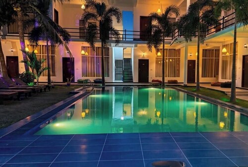 White Pearl Resort