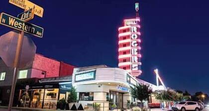 The Andey, Historic Art Cottage | By NW Expressway