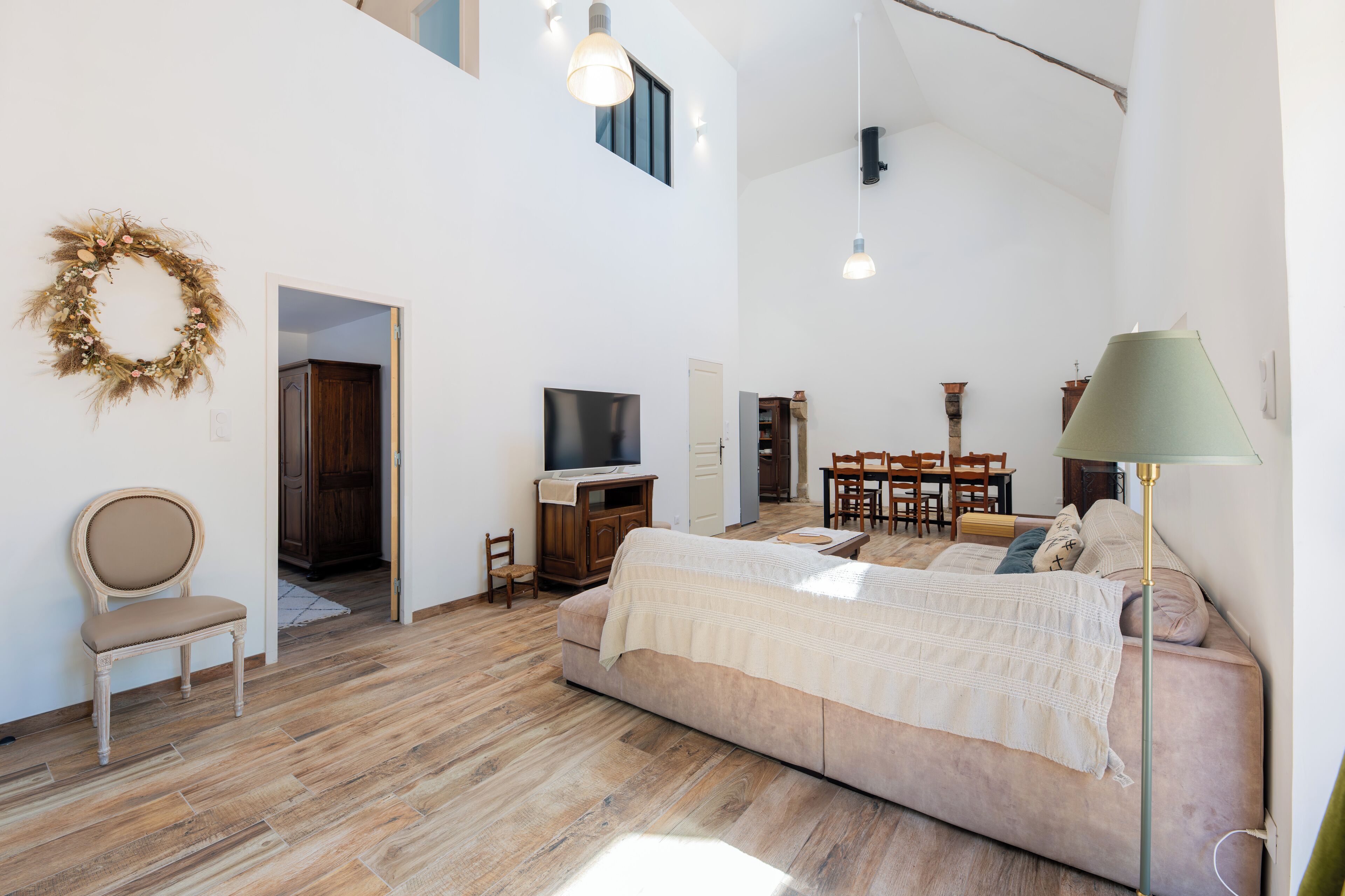 4 dormitoris, un bressol de viatge, wifi gratuïta i roba de llit 