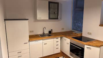 Geladeira, fogão, cooktop, lava-louças