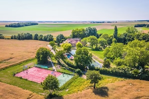 Sport court - Domaine de Richebourg (Richebourg)
