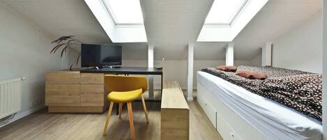 2 soverom, strykejern/-brett, reiseseng for barn og wi-fi