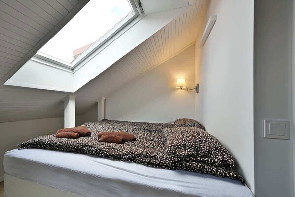 2 bedrooms, iron/ironing board, travel crib, WiFi