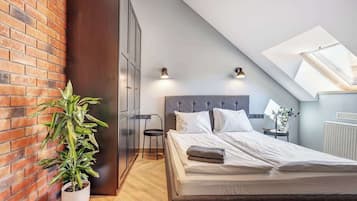 1 bedroom, iron/ironing board, travel crib, WiFi