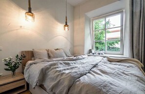 2 makuuhuonetta, silitysrauta/-lauta, vauvan matkasänky, Wi-Fi