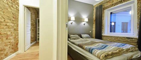 3 bedrooms, iron/ironing board, travel cot, WiFi