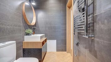 Ducha y secador de pelo