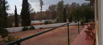 Appartement 'Amoreira' met Uitzicht op het Meer, Wi-Fi en Airconditioning