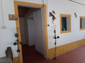 Interior - Apartment 'Amoreira' with Lake View, Wi-Fi and Air Conditioning (Mina de São Domingos)