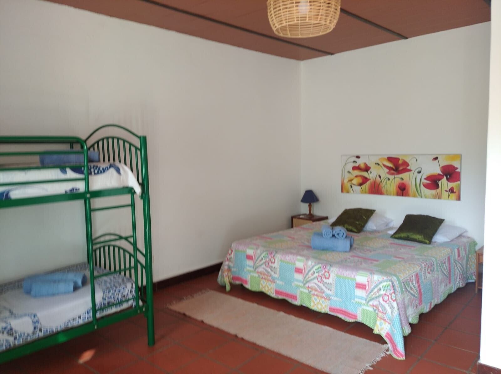 1 chambre, fer et planche à repasser, Wi-Fi, draps fournis