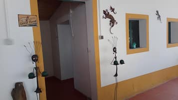 Interni