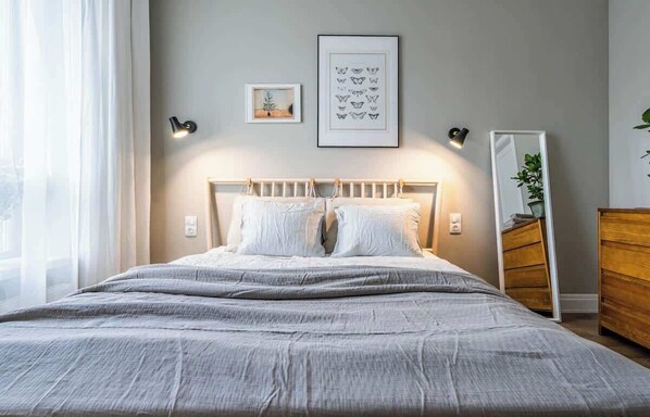 2 bedrooms, iron/ironing board, travel crib, WiFi