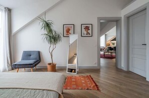 2 dormitoris, planxa i posts de planxar, un bressol de viatge i wifi 