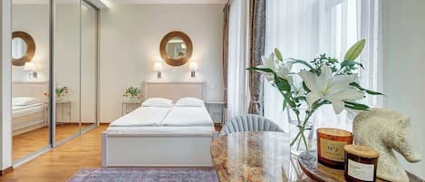 4 bedrooms, iron/ironing board, travel cot, WiFi