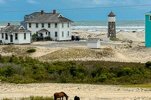 Exterior - 3BR ocean-view home with beach access & large deck (Corolla)