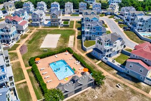 Exterior - 4BR | Pool | Hot Tub | Game Room | Balcony (Corolla)