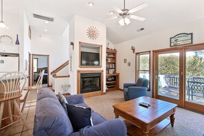 TV, DVD player, table football - 5BR | Private Pool | Hot Tub | Sauna | Fireplace (Corolla)