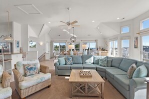 Televisio, takka, DVD-soitin