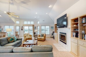 TV, fireplace, DVD player