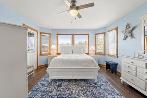 6 chambres, fer et planche à repasser, Wi-Fi, draps fournis