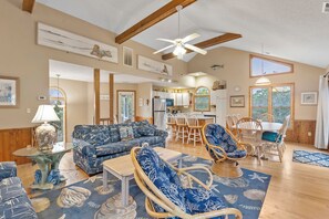 Una televisión, un reproductor de DVD