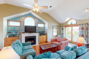 TV, fireplace, DVD player